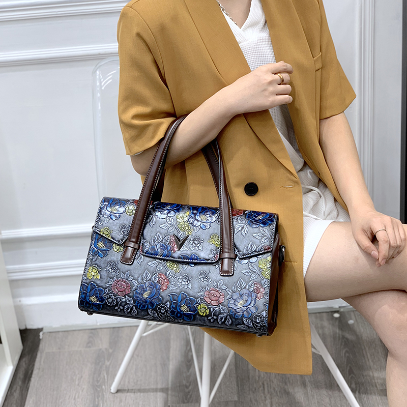 Luxury Bags That Are Vegan - Bolsas Vintage 3D com Estampa Floral