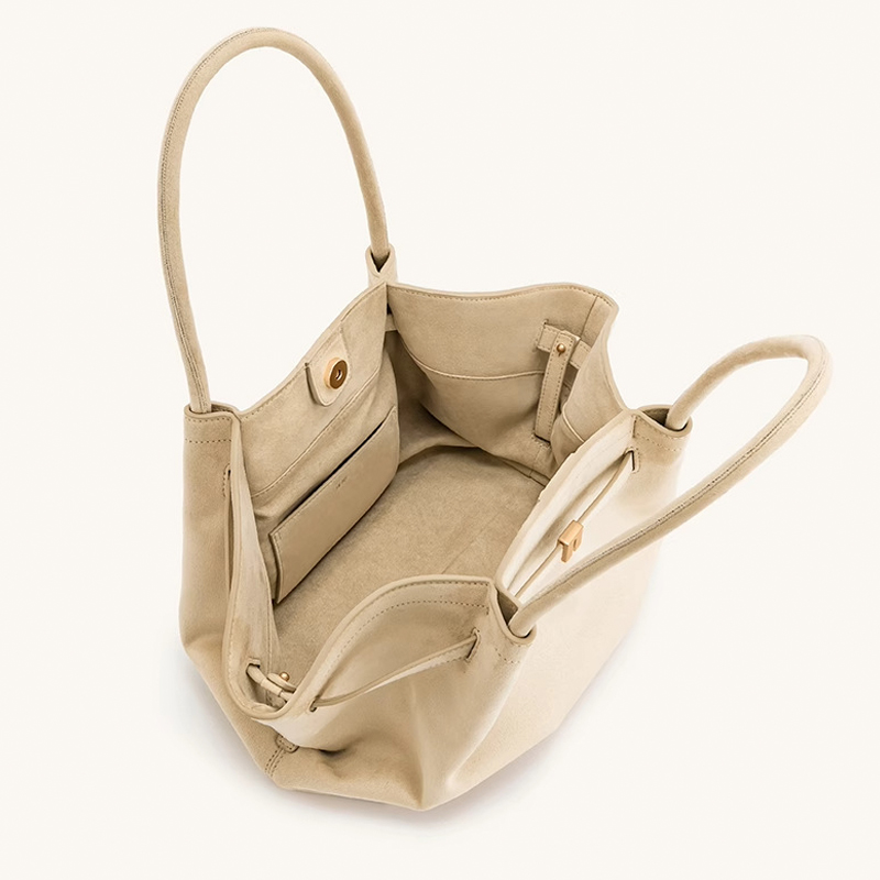 Bolsa Tote Trapeze JW PEI Hana - Luxury Bags That Are Vegan avaliação e preço