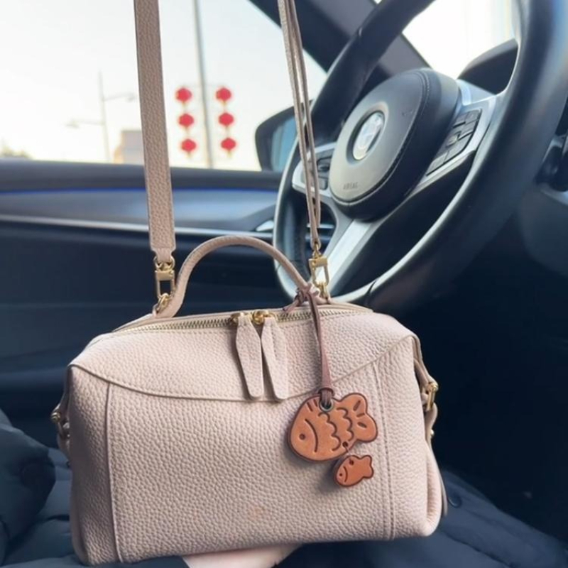 Bolsa Boston Simples de Grande - Luxury Bags Big avaliação e preço