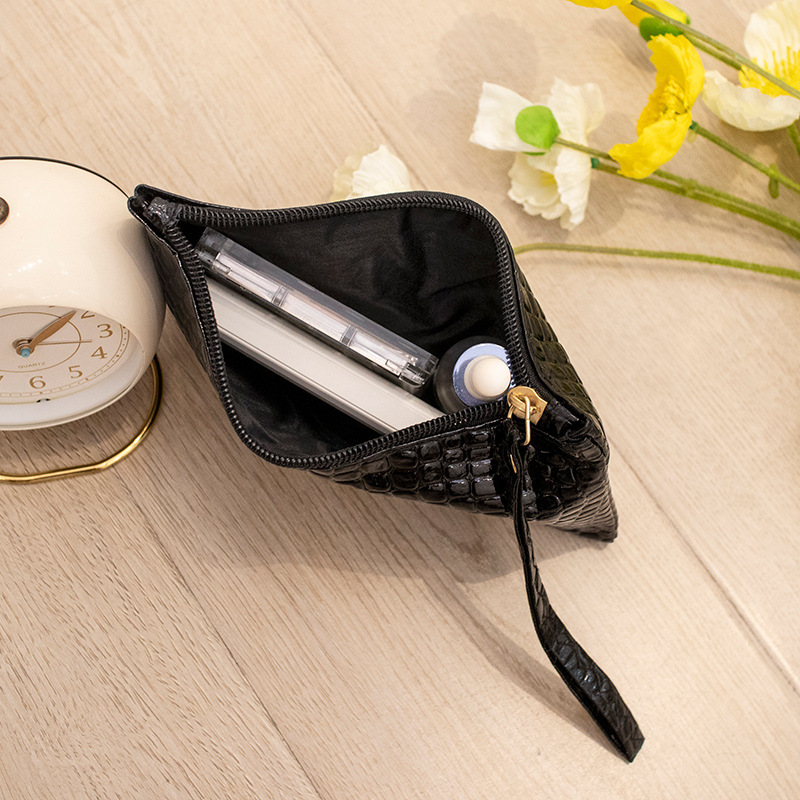 Bolsa de Maquiagem em Couro Ve - Luxury Bags That Are Vegan avaliação e preço